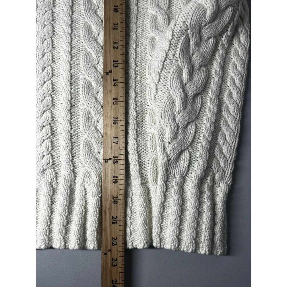 J Crew Cable Knit Crewneck Sweater Womens Medium Ivory Classic Preppy Cotton